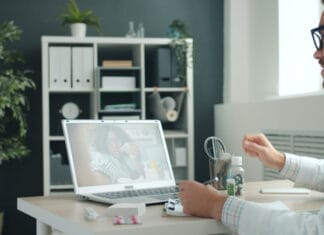 Cyfrowe dokumenty: e-recepta, zdalne L4 i e-skierowanie w systemie ochrony zdrowia