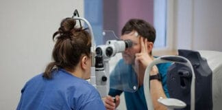 Starczowzroczność a korekcja wzroku – kiedy laser nie wystarczy i co wybrać zamiast niego? Starczowzroczność a korekcja wzroku – kiedy laser nie wystarczy i co wybrać zamiast niego?